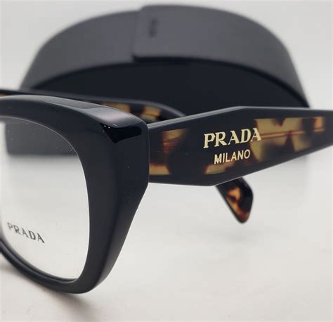prada readers